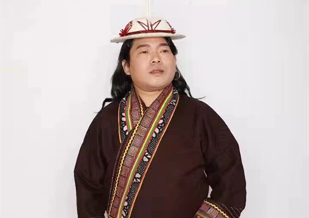 “艺”路高歌向天涯 “艺”往情深白马人