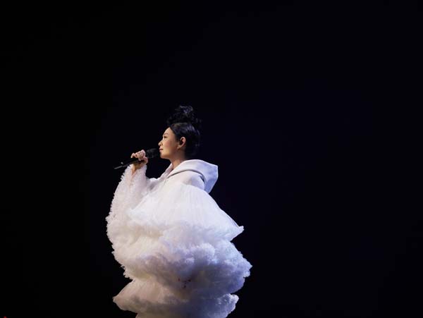“文艺天后”刘若英飞越换日线 《飞行日巡回演唱会》降落巴黎会议宫